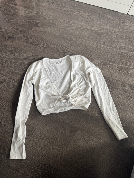 Sunday Best (Aritzia) White Long Sleeve Tie Front Top – Size S - Picture 1 of 6